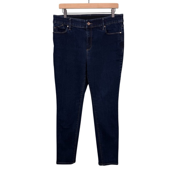 Chico’s Secret Stretch Smoothing Jeans Dark Wash Denim Classic Size 12 - Picture 8 of 8